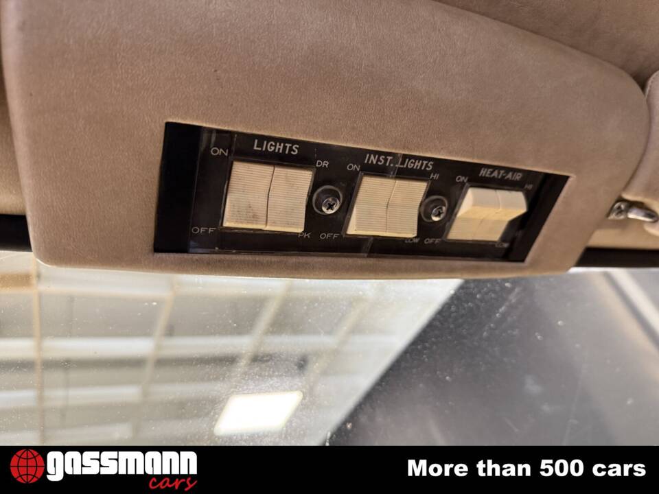 Image 14/15 of Studebaker Avanti (1964)