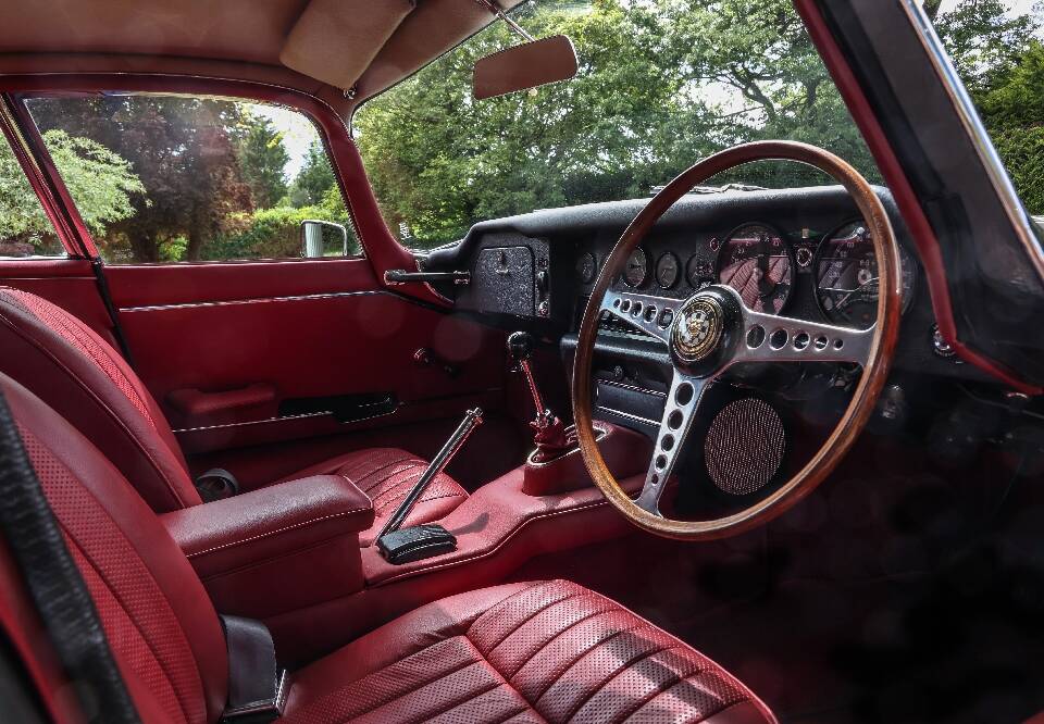 Imagen 6/30 de Jaguar E-Type (2+2) (1970)