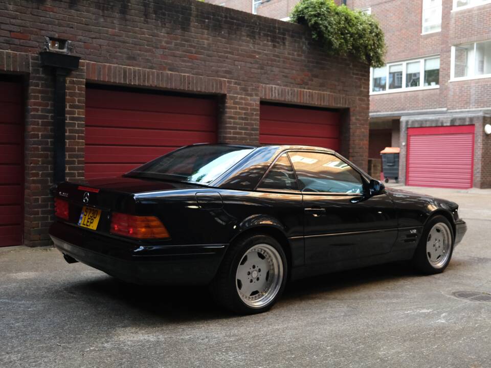 Image 16/100 of Mercedes-Benz SL 600 (1998)
