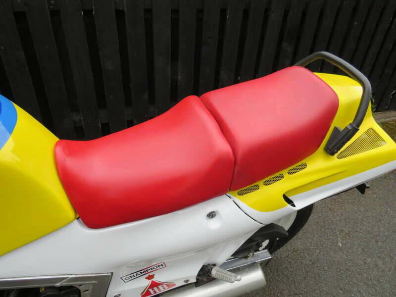 Image 20/43 de Suzuki RG 500 (1987)