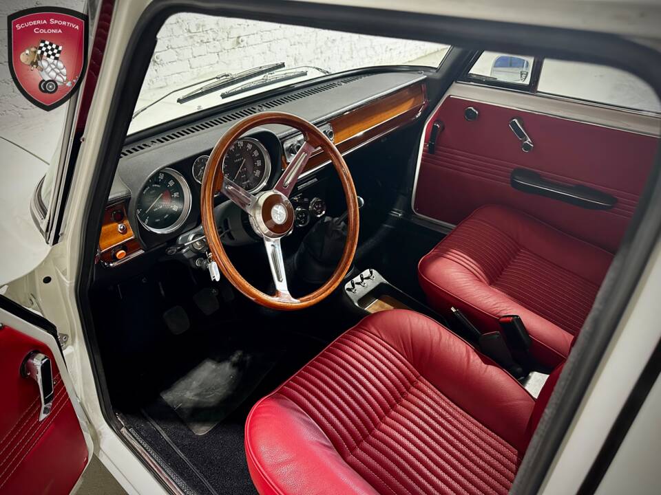 Immagine 52/69 di Alfa Romeo Giulia Nuova Super 1600 (1975)