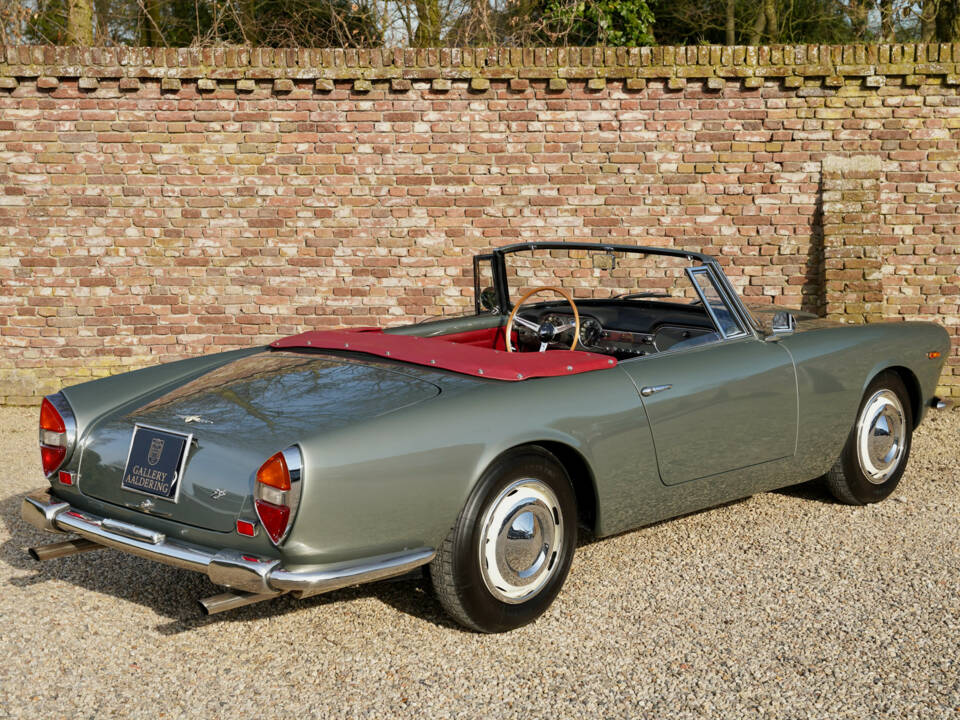 Image 29/50 of Lancia Flaminia GT 2.8 3C Touring (1967)