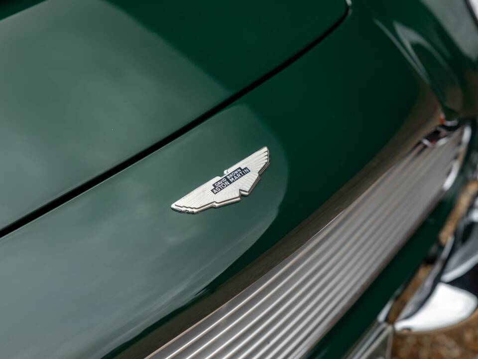 Afbeelding 15/50 van Aston Martin DB 6 (1967)