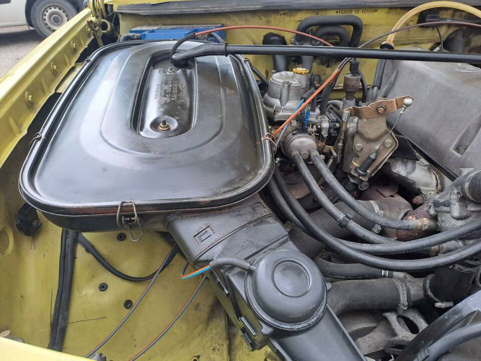 Bild 25/49 von Mercedes-Benz 200 (1979)