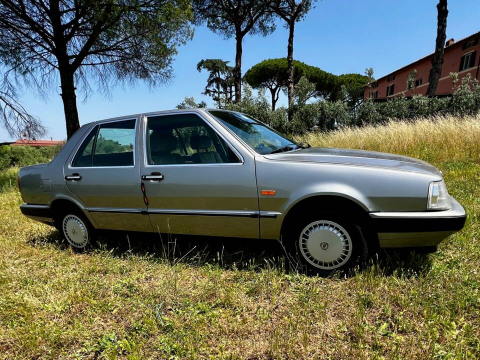 Afbeelding 5/81 van Lancia Thema I.E. (1986)