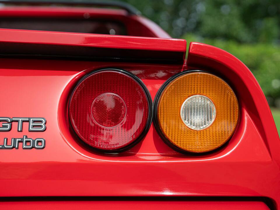 Image 36/50 of Ferrari 208 GTB Turbo (1987)