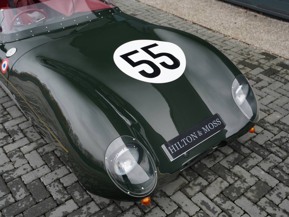 Image 33/50 of Westfield Eleven Sports (2020)