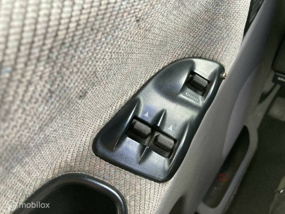 Image 44/47 of Dodge Ram 1500 (1994)