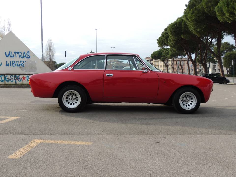 Bild 7/29 von Alfa Romeo 2000 GT Veloce (1973)