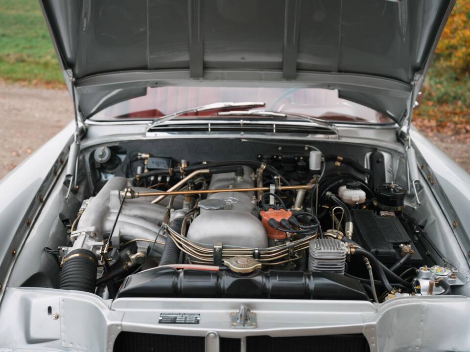 Bild 16/40 von Mercedes-Benz 300 SE (1965)