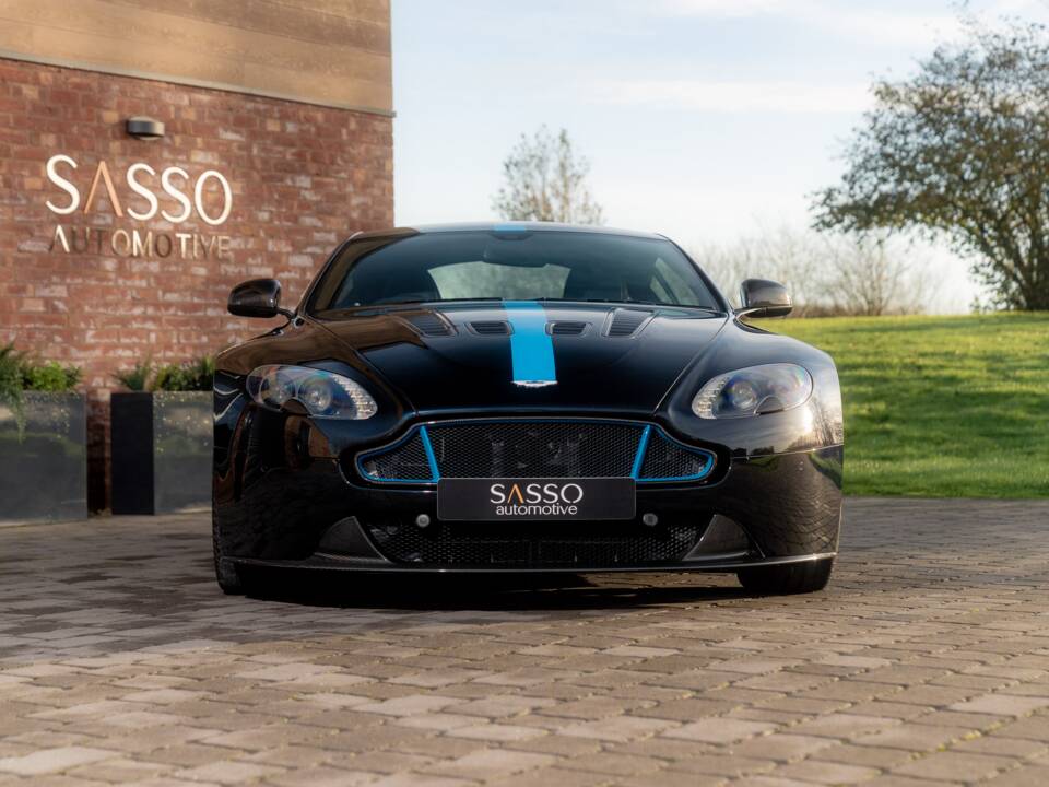 Bild 20/77 von Aston Martin V12 Vantage AMR (2018)