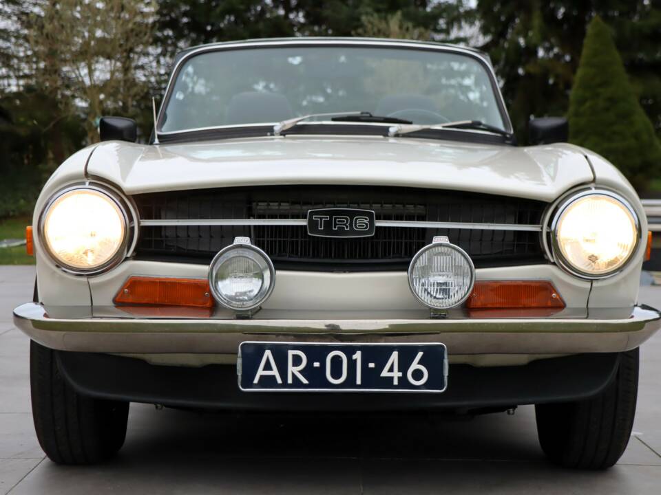 Image 10/50 de Triumph TR 6 (1970)