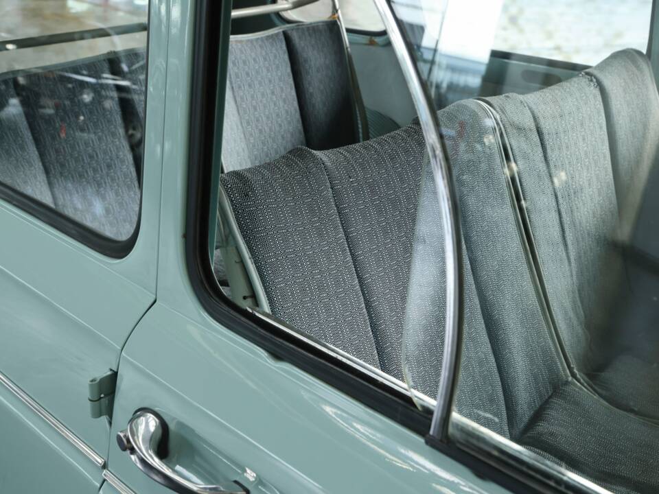 Bild 29/50 von Renault R 4 (1963)