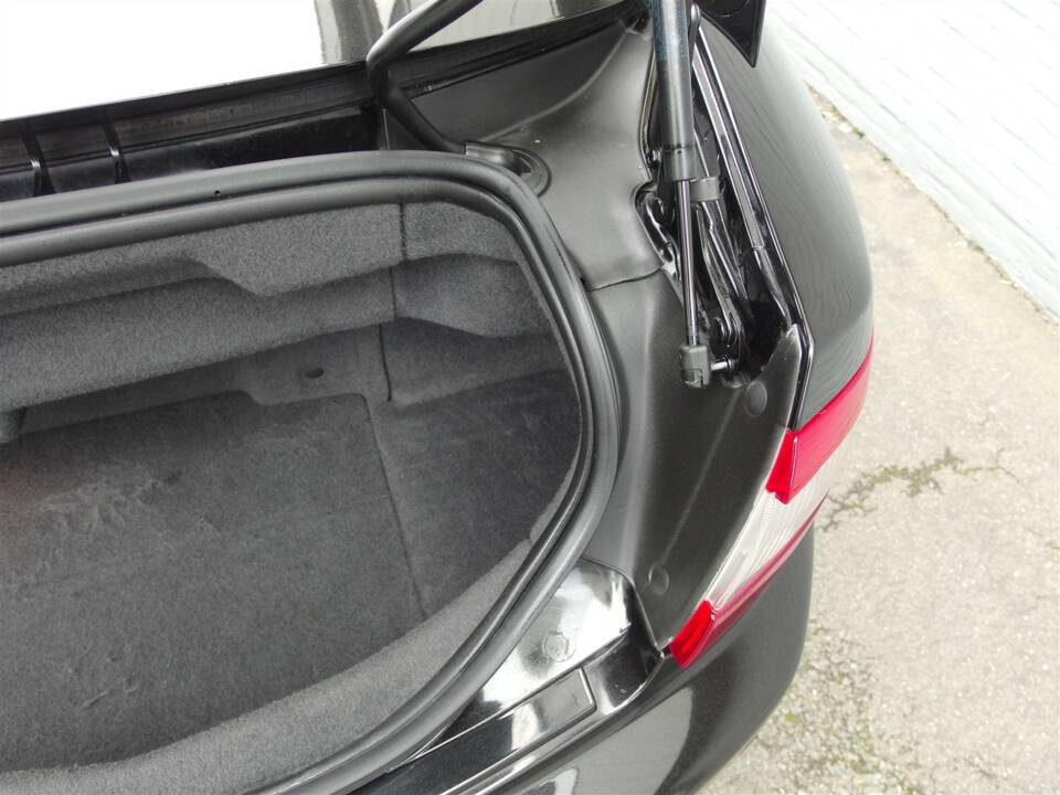 Immagine 60/93 di Maserati GranCabrio 4.7 (2010)