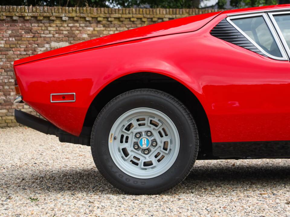 Image 16/50 of De Tomaso Pantera (1972)