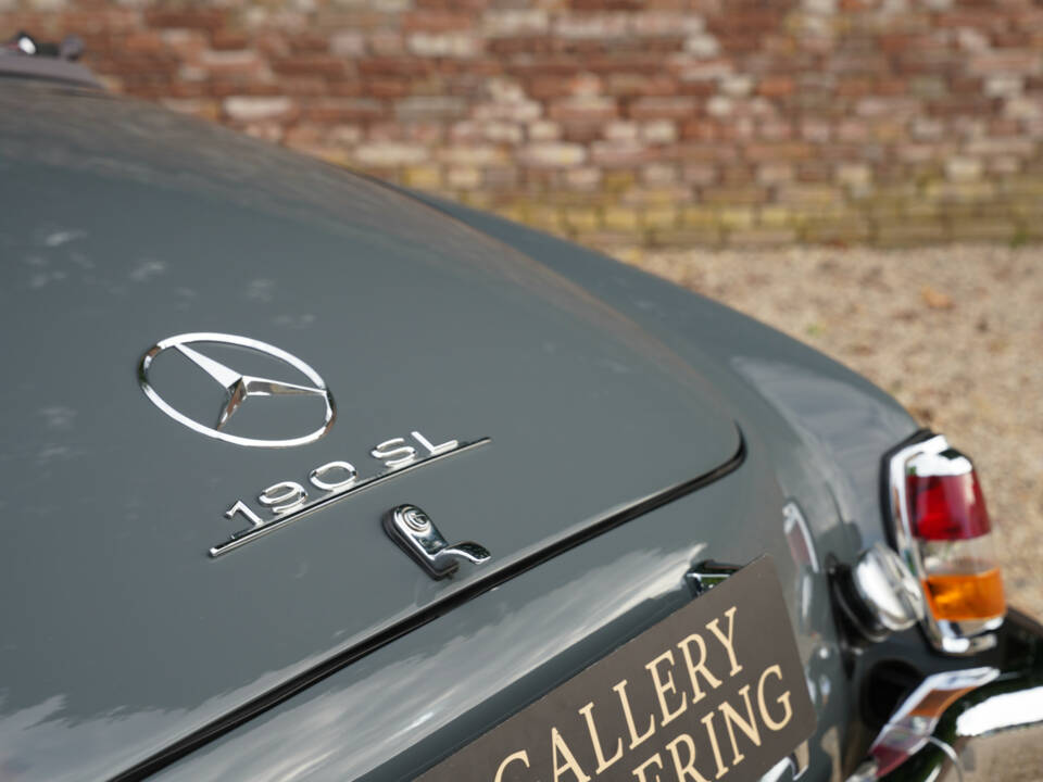 Image 19/50 of Mercedes-Benz 190 SL (1957)