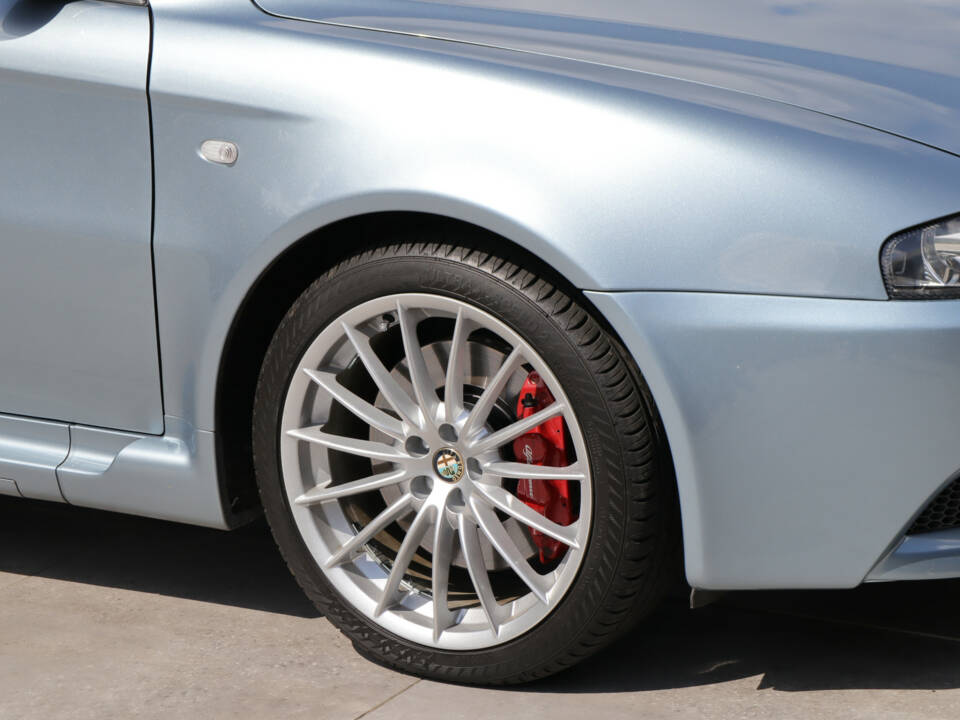 Bild 7/50 von Alfa Romeo 147 3.2 GTA (2005)