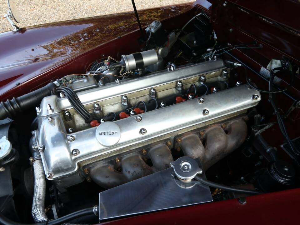 Immagine 39/50 di Jaguar XK 150 SE DHC (1958)