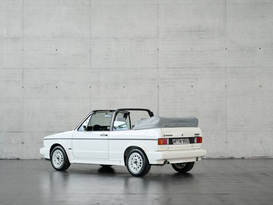 Image 11/50 of Volkswagen Golf Mk I Convertible 1.8 (1989)