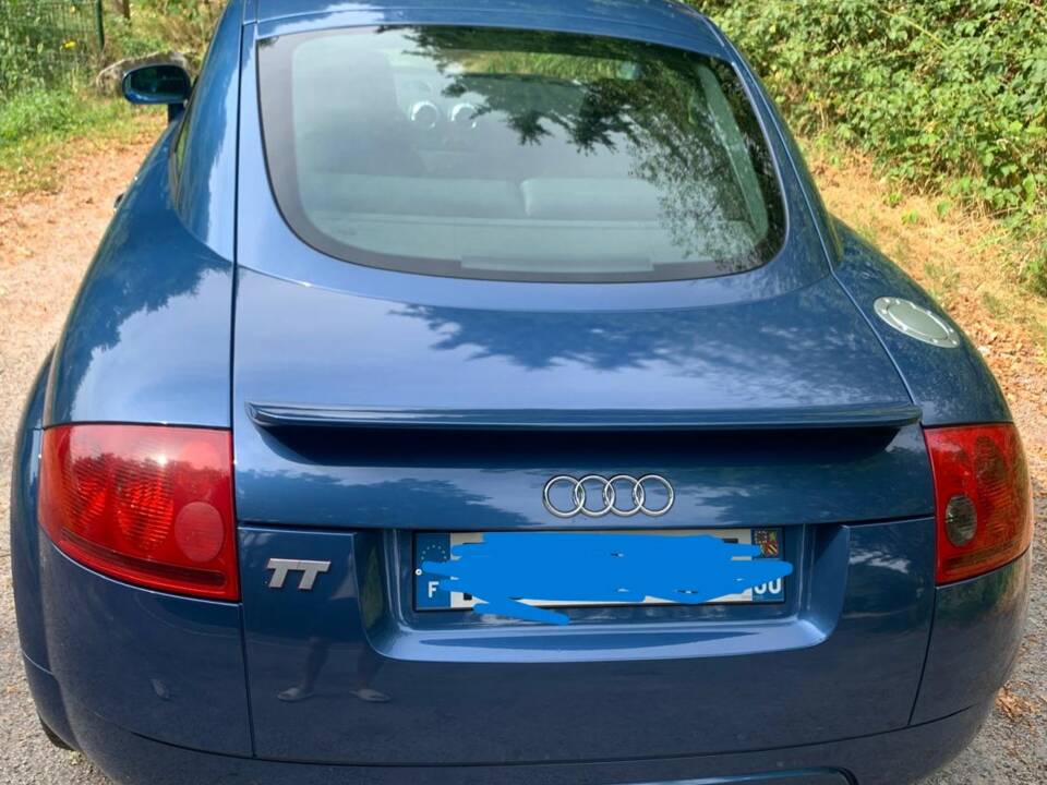 Image 22/72 of Audi TT 1.8 T (2000)