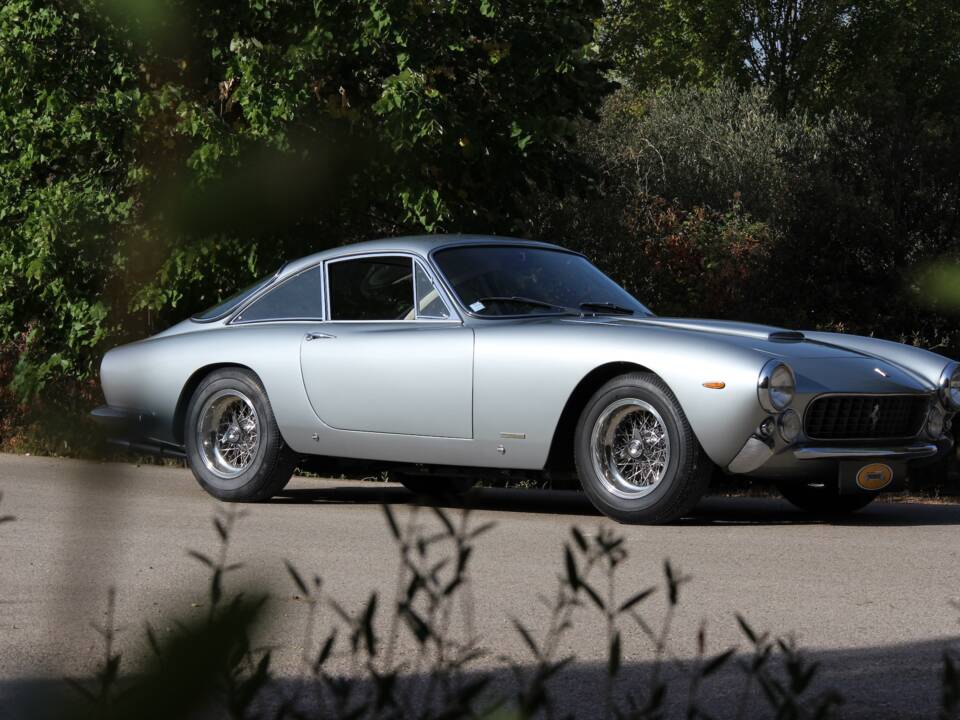 Bild 1/17 von Ferrari 250 GT/L Lusso (1964)