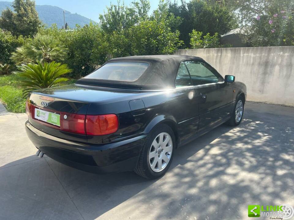 Immagine 5/10 di Audi Cabriolet 1.9 TDI (1998)