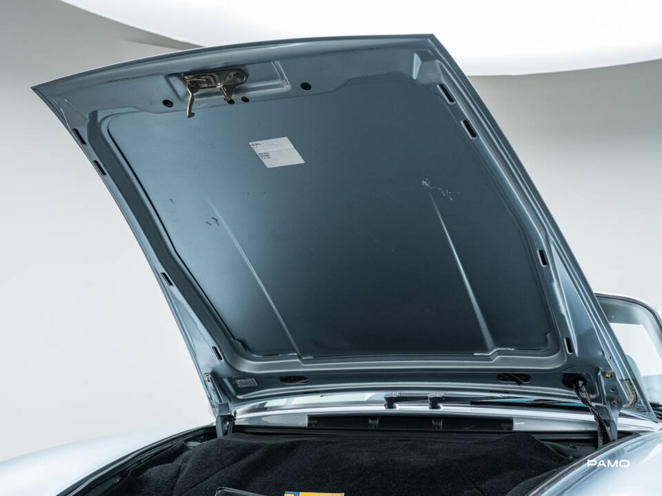 Bild 38/42 von Porsche 911 Carrera (1994)