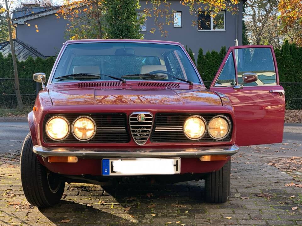 Imagen 6/39 de Alfa Romeo Alfetta 1.8 (1974)