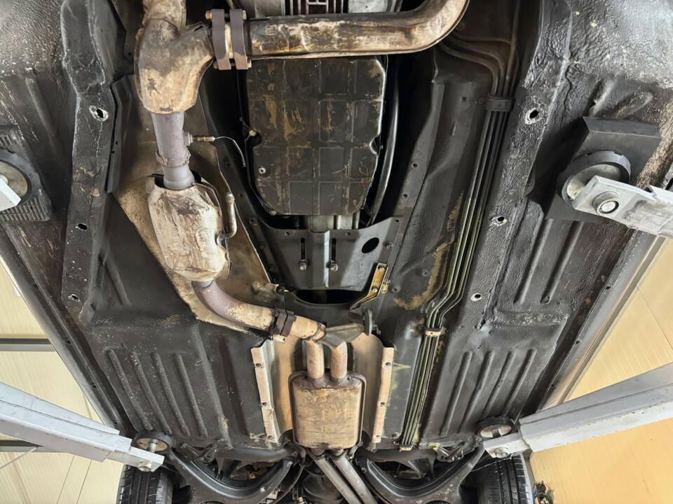 Bild 25/29 von Mercedes-Benz 380 SL (1983)