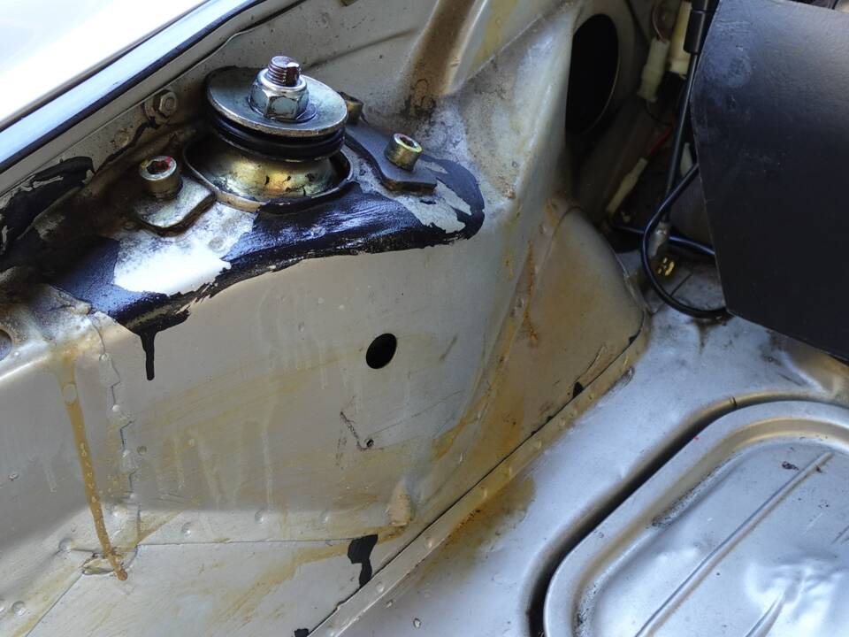 Image 15/40 of Porsche 911 Carrera 3.2 (1986)
