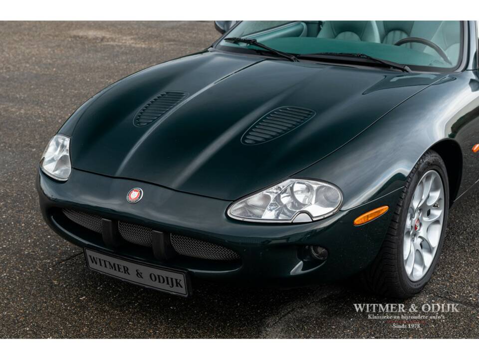 Bild 23/33 von Jaguar XKR (1999)