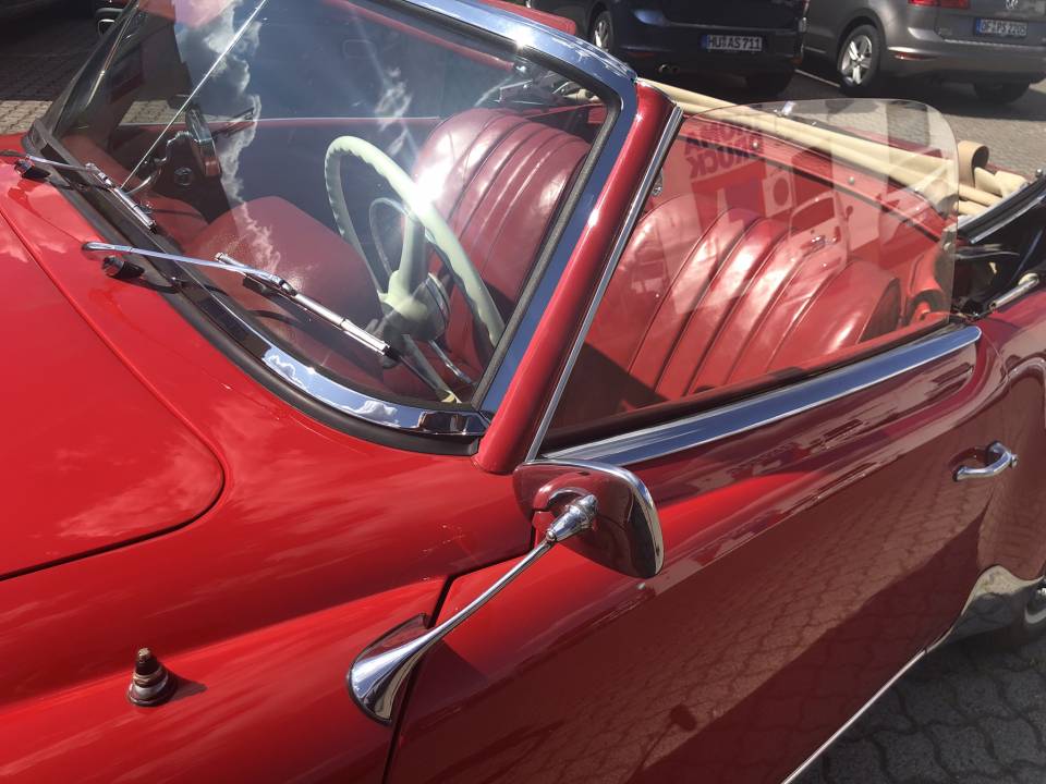 Image 43/45 of Mercedes-Benz 190 SL (1960)