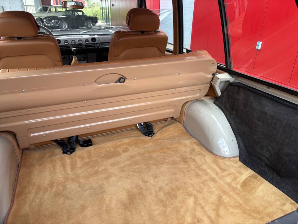 Bild 14/23 von Land Rover Range Rover Classic (1981)