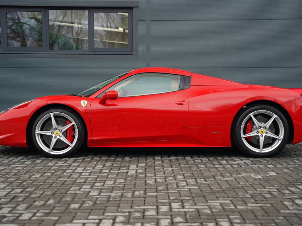 Bild 6/50 von Ferrari 458 Spider (2013)