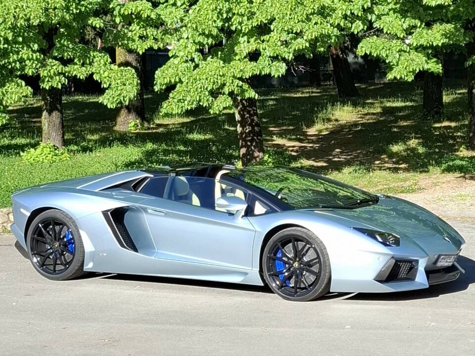Afbeelding 8/12 van Lamborghini Aventador LP 700-4 Roadster (2015)