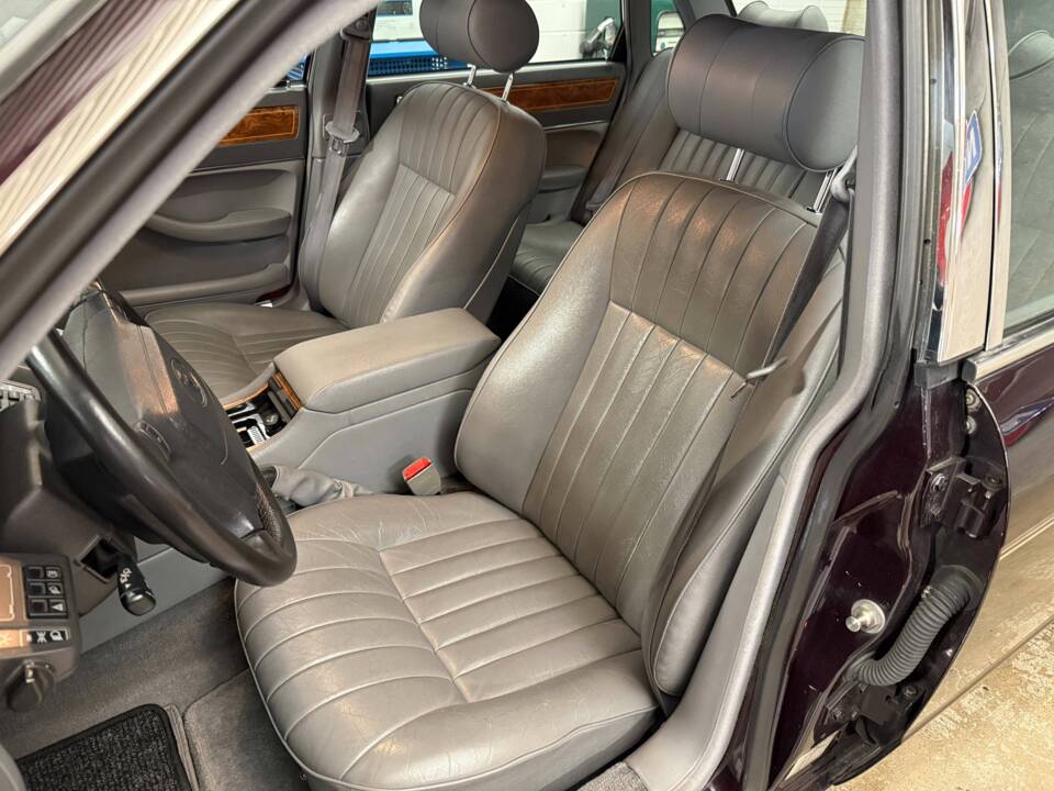 Image 9/21 of Jaguar XJ 6 4.0 Sovereign (1995)