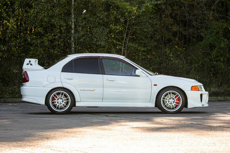 Afbeelding 5/29 van Mitsubishi Lancer Evolution V (1998)