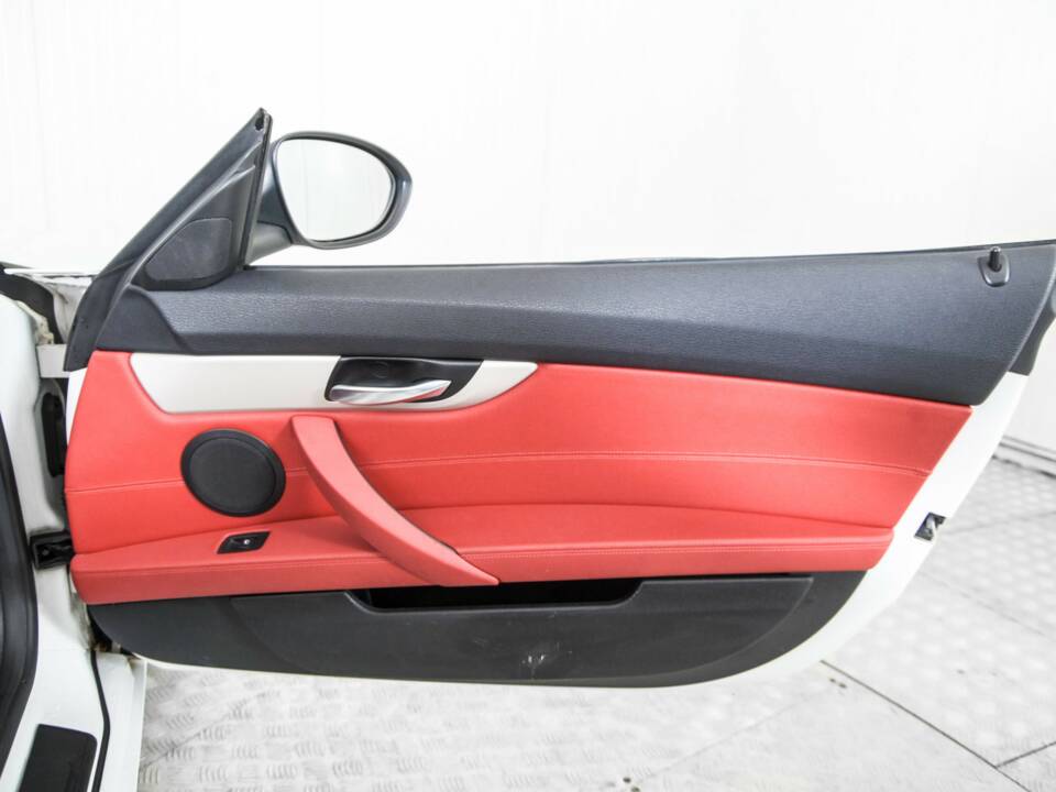 Immagine 19/50 di BMW Z4 sDrive23i (2009)