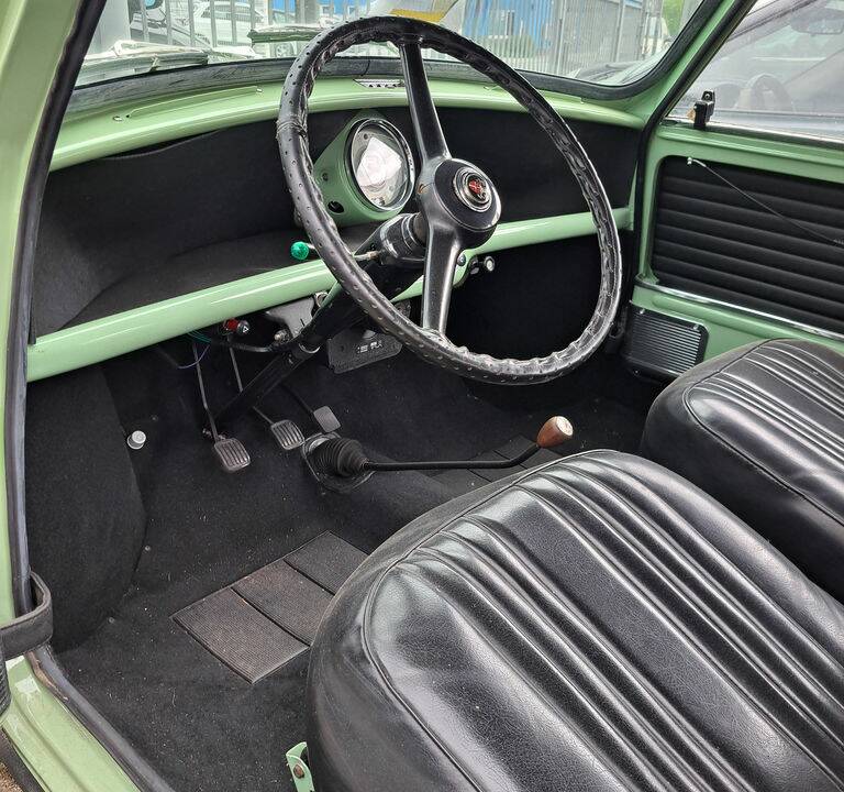 Image 2/8 of Austin Mini 850 (1961)