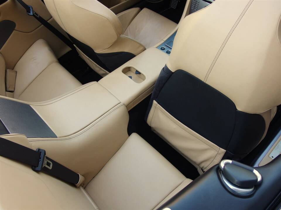 Bild 65/99 von Aston Martin DB 9 Volante (2006)