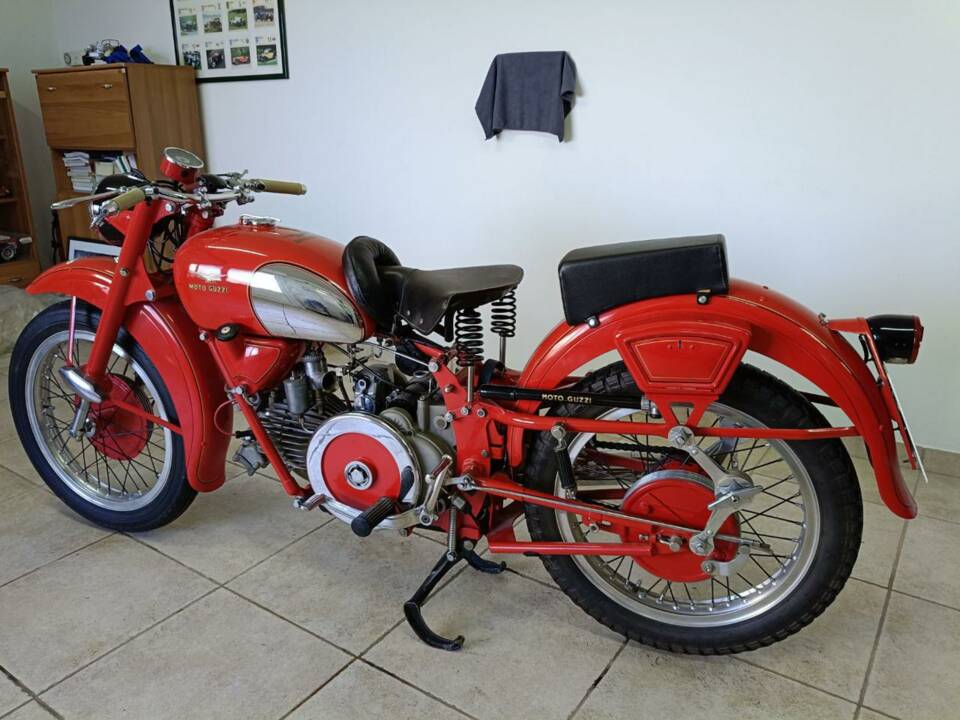Imagen 29/39 de Moto Guzzi Falcone Sport (1954)