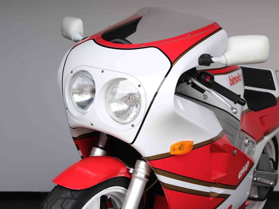 Image 38/95 of Bimota YB6 (1990)