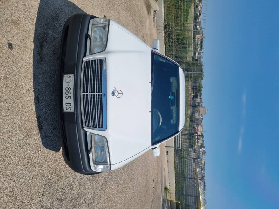 Immagine 1/4 di Mercedes-Benz C 180 (1994)