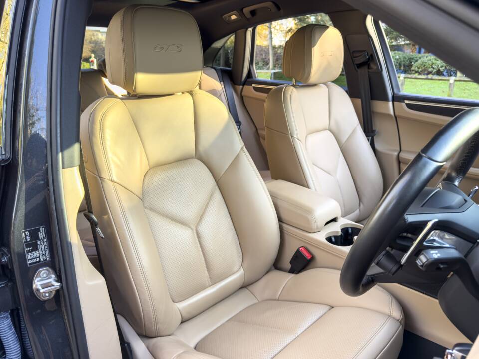 Image 22/25 de Porsche Macan GTS (2022)