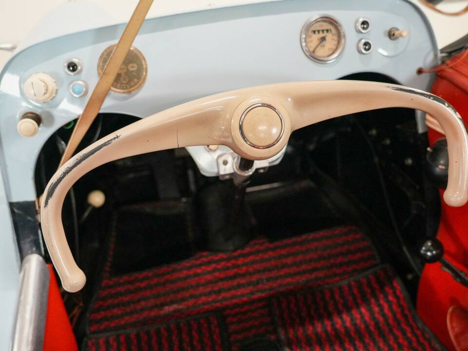 Image 13/27 of Messerschmitt / FMR KR 200 (1959)