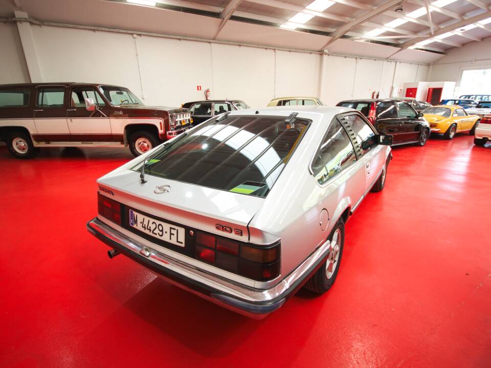 Bild 6/13 von Opel Monza 3,0 E (1983)