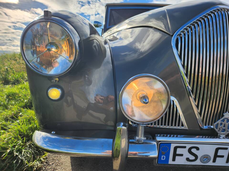 Image 14/72 of Healey 2.4 Litre Abbott (1953)