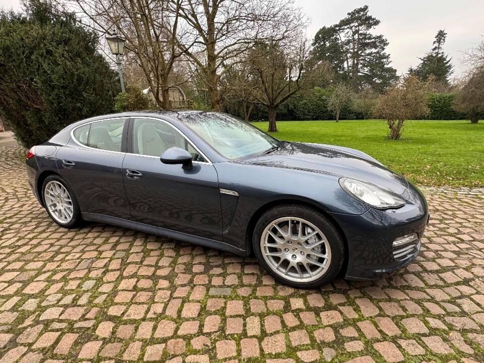 Bild 13/36 von Porsche Panamera 4S (2009)