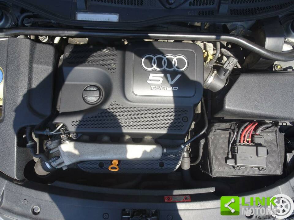 Bild 36/40 von Audi TT 1.8 T (2000)