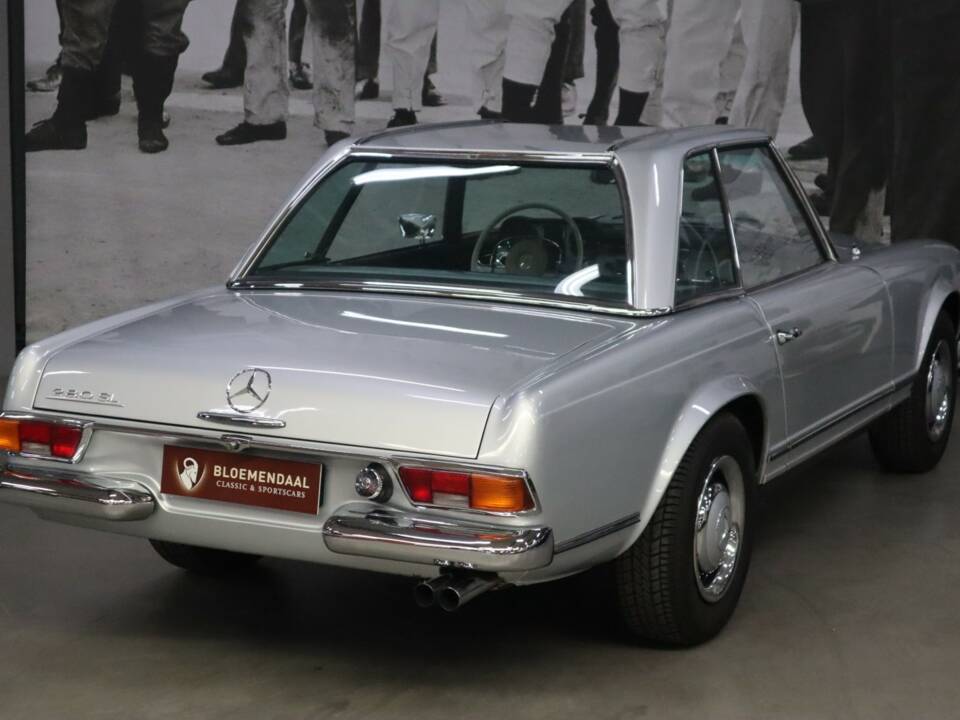 Bild 11/45 von Mercedes-Benz 280 SL (1968)